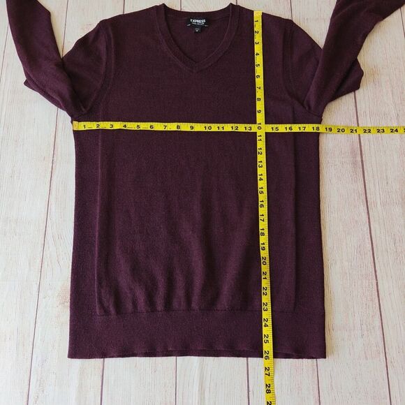 Express merino wool blend V-neck sweater sz M - Picture 3 of 6